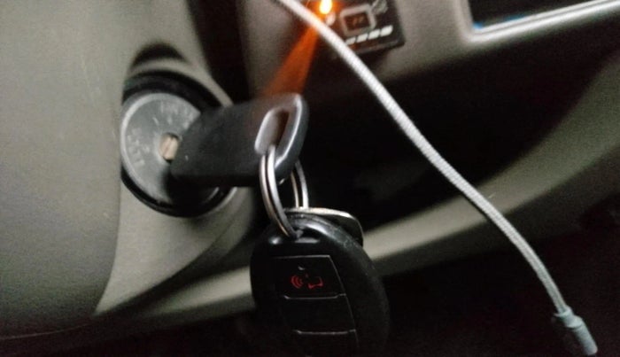 2015 Datsun Go Plus T, Petrol, Manual, 1,09,280 km, interior