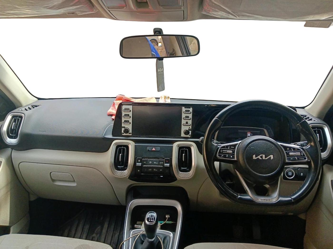 2022 KIA SONET HTX 1.0 IMT, Petrol, Manual, 65,256 km, interior