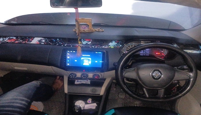 2023 Renault TRIBER RXL MT, Petrol, Manual, 1,01,329 km, interior