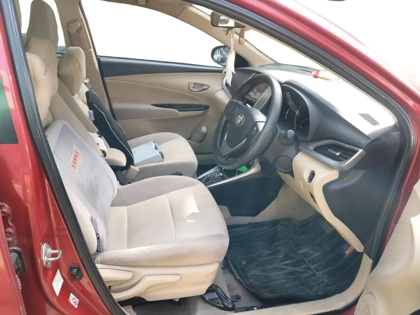2018 Toyota YARIS V CVT, Petrol, Automatic, 77,299 km, interior