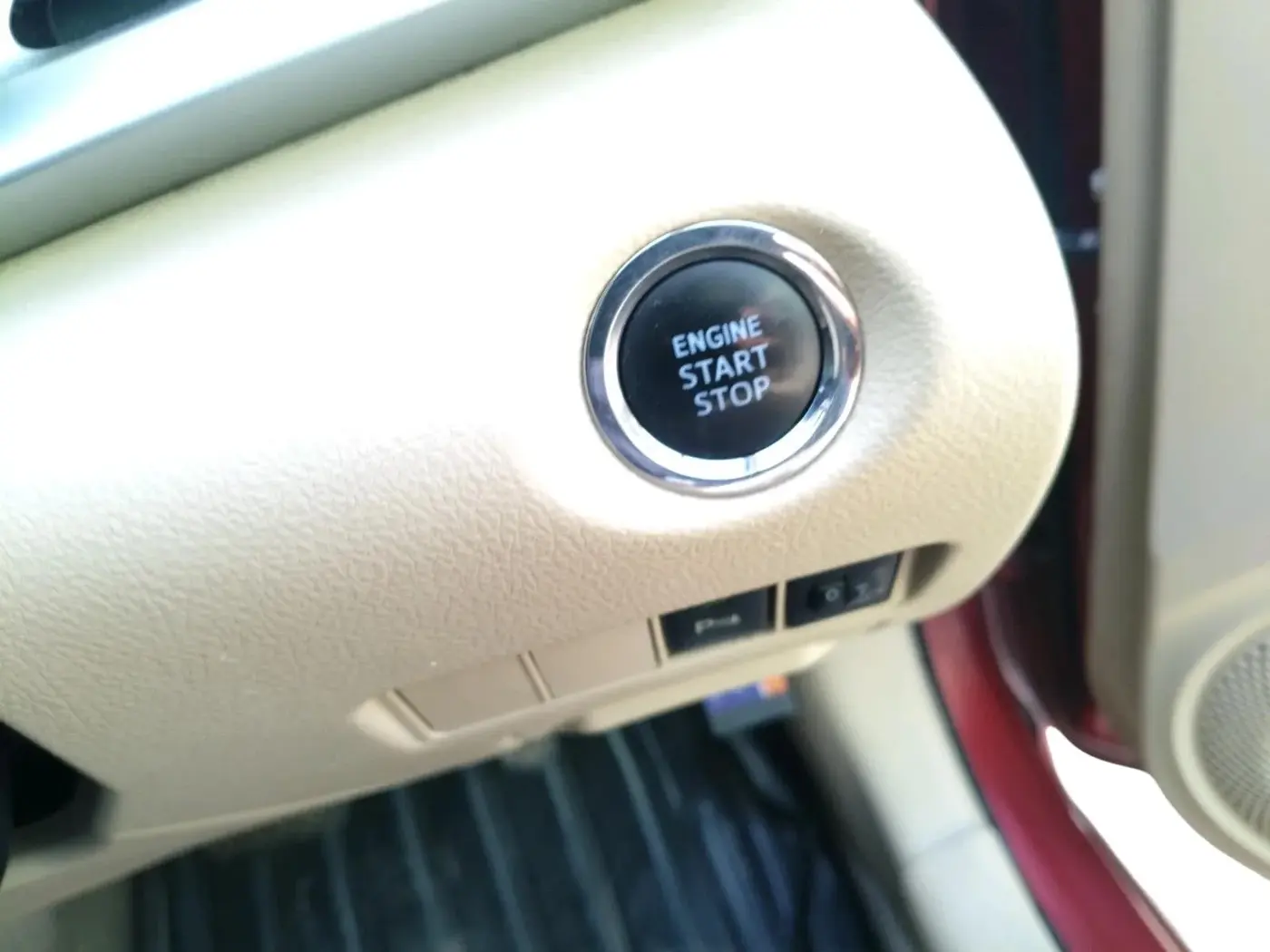 2018 Toyota YARIS V CVT, Petrol, Automatic, 77,299 km, interior