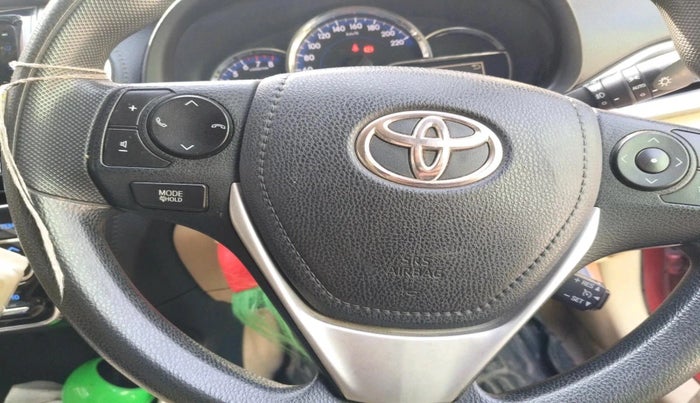 2018 Toyota YARIS V CVT, Petrol, Automatic, 77,299 km, interior
