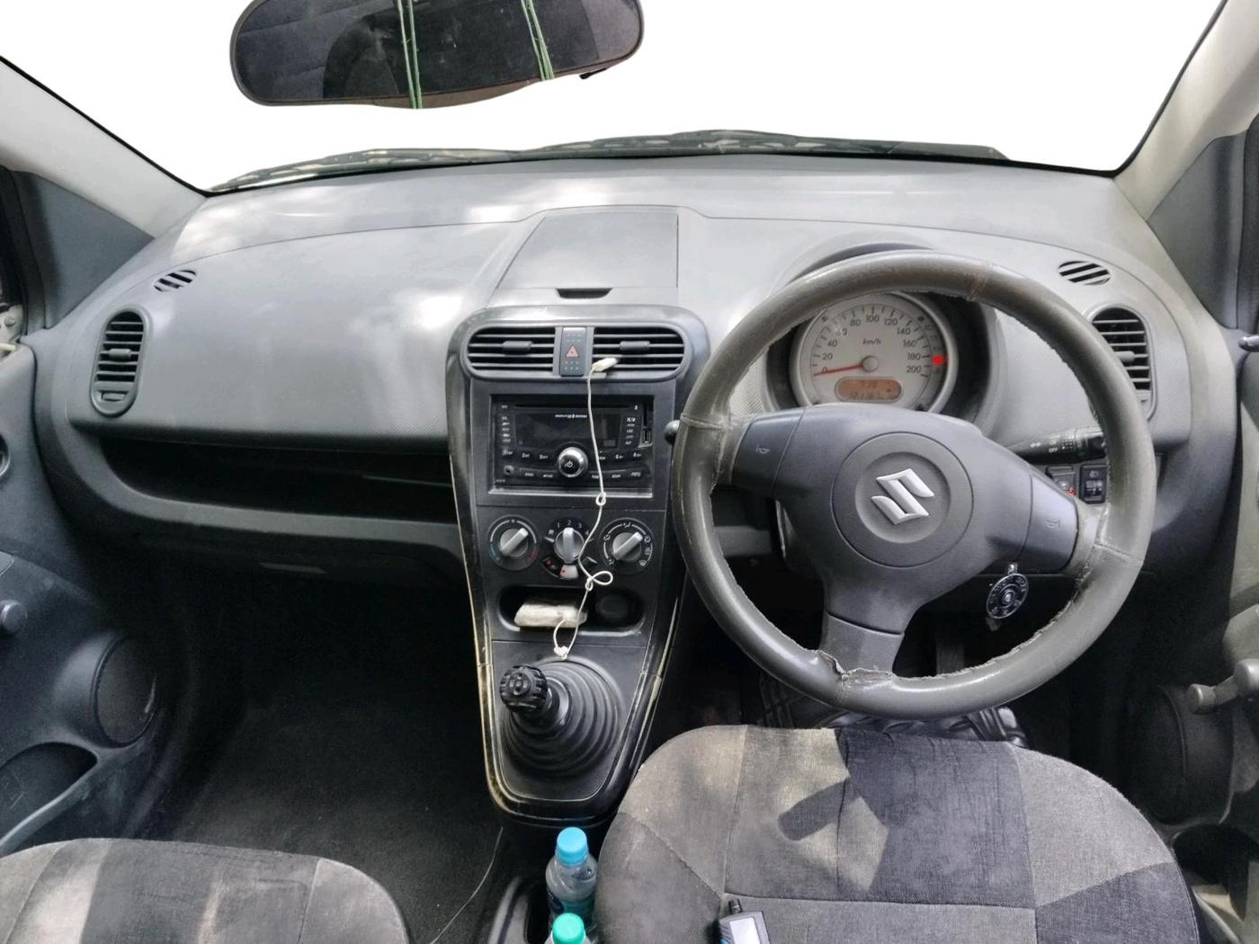 2011 Maruti Ritz LXI, CNG, Manual, 1,21,167 km, interior