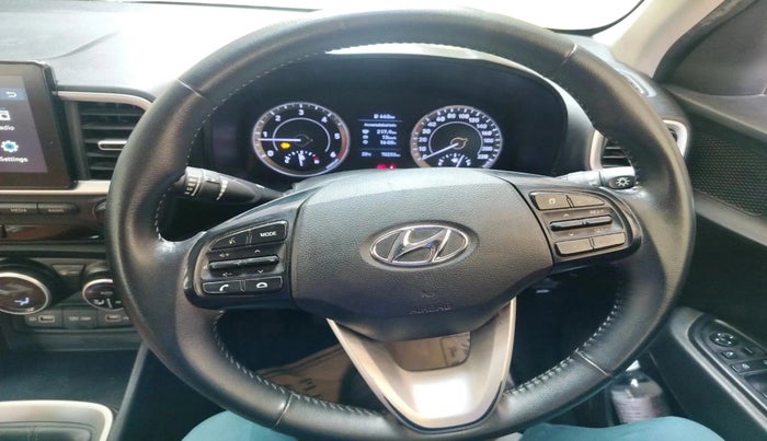 2021 Hyundai VENUE SX 1.5 CRDI, Diesel, Manual, 78,233 km, interior