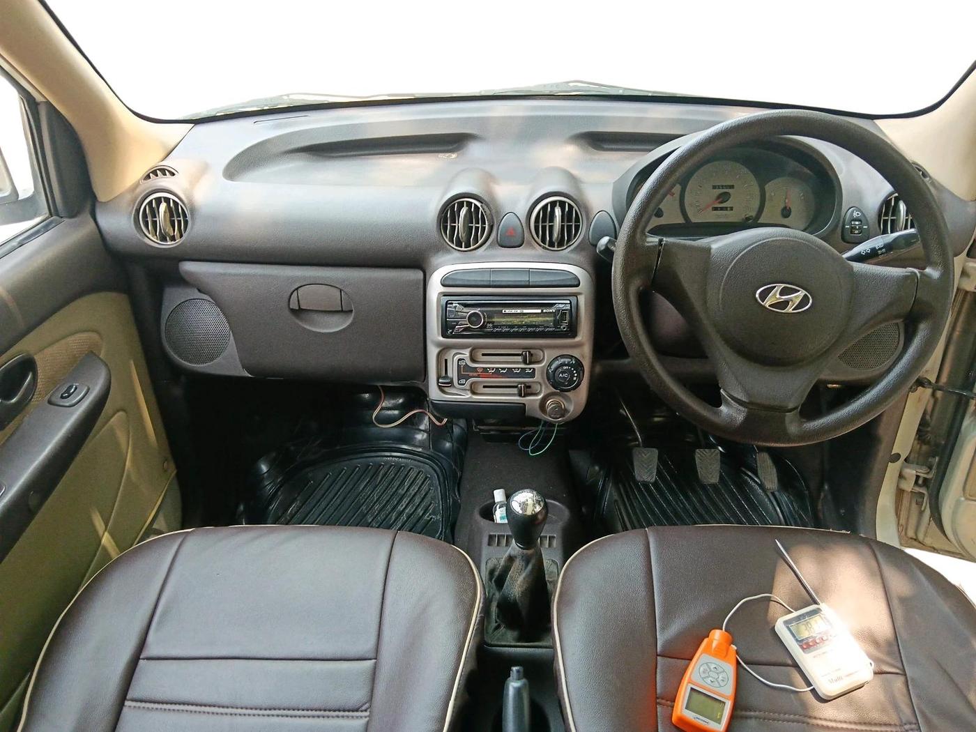 2013 Hyundai Santro Xing GL, Petrol, Manual, 73,933 km, interior