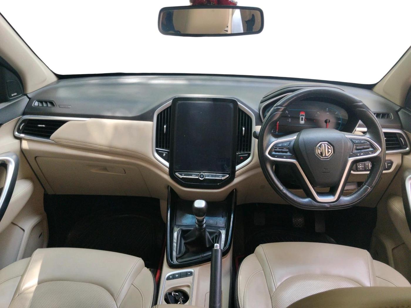 2021 MG HECTOR SHARP HYBRID 1.5 PETROL, Petrol, Manual, 40,554 km, interior
