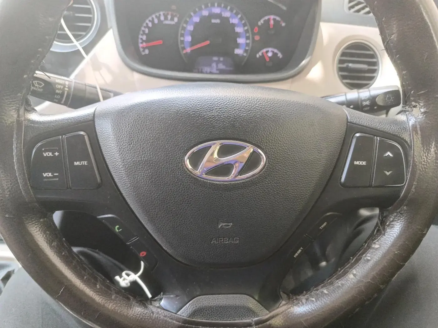 2017 Hyundai Xcent S 1.2, CNG, Manual, 1,12,848 km, interior