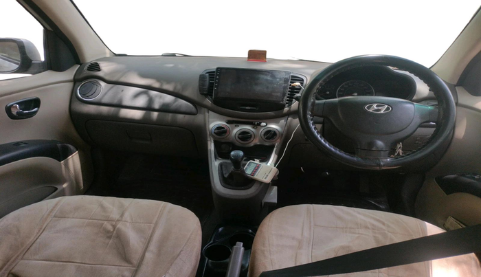 2011 Hyundai i10 MAGNA 1.2, CNG, Manual, 72,267 km, interior