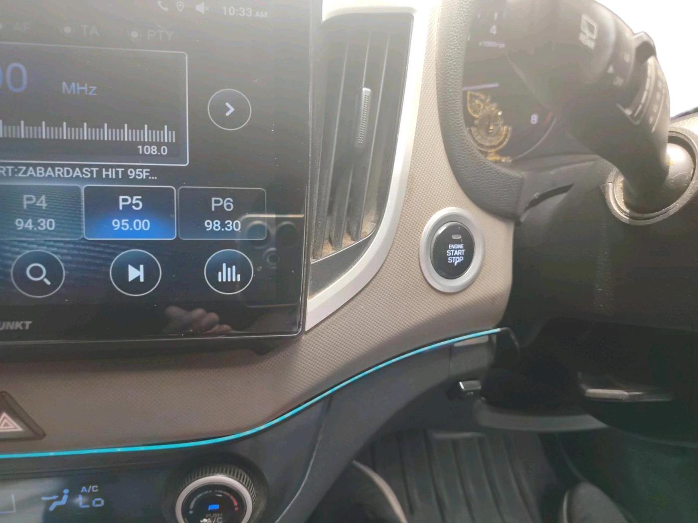2017 Hyundai Creta SX PLUS AT 1.6 PETROL, Petrol, Automatic, 1,16,958 km, interior