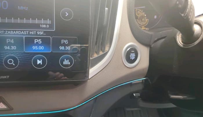 2017 Hyundai Creta SX PLUS AT 1.6 PETROL, Petrol, Automatic, 1,16,958 km, interior