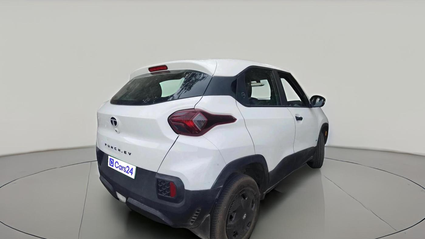 2024 Tata PUNCH EV SMART PLUS 3.3, Electric, Automatic, 2,735 km, exterior