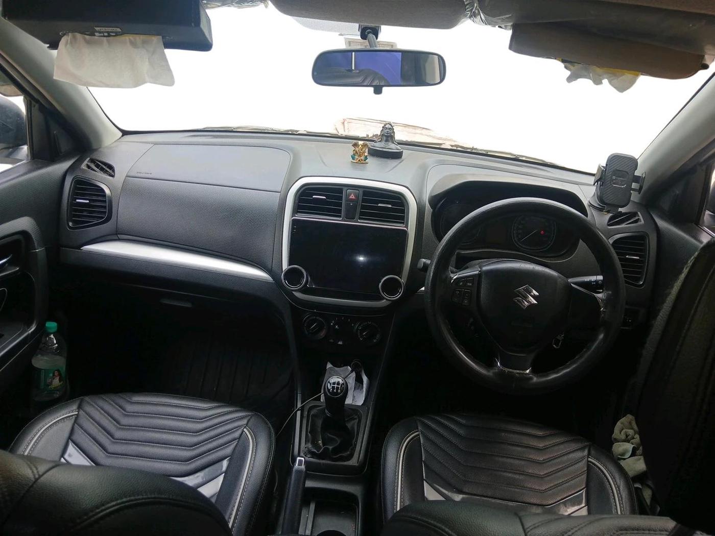 2021 Maruti Vitara Brezza LXI, Petrol, Manual, 75,361 km, interior