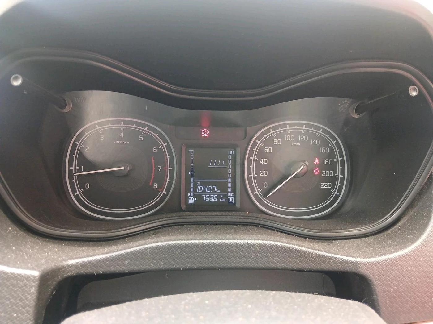 2021 Maruti Vitara Brezza LXI, Petrol, Manual, 75,361 km, interior
