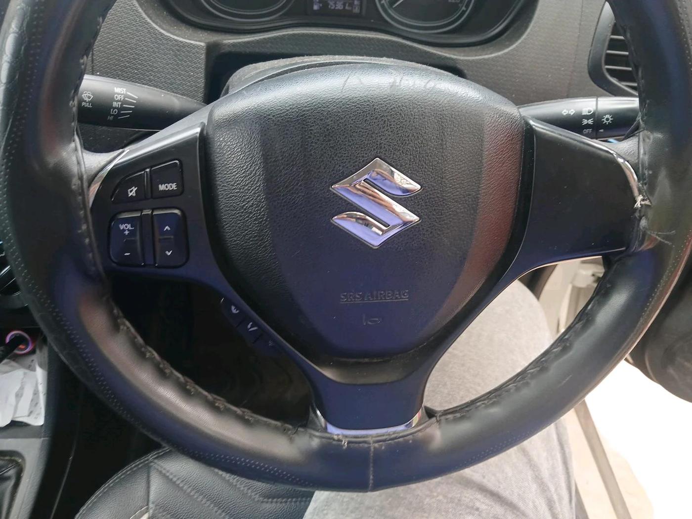 2021 Maruti Vitara Brezza LXI, Petrol, Manual, 75,361 km, interior