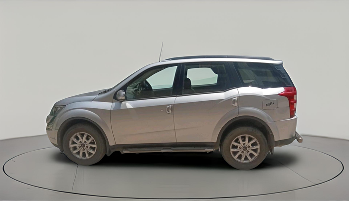 2017 Mahindra XUV500 W9 1.99, Diesel, Manual, 45,484 km, exterior