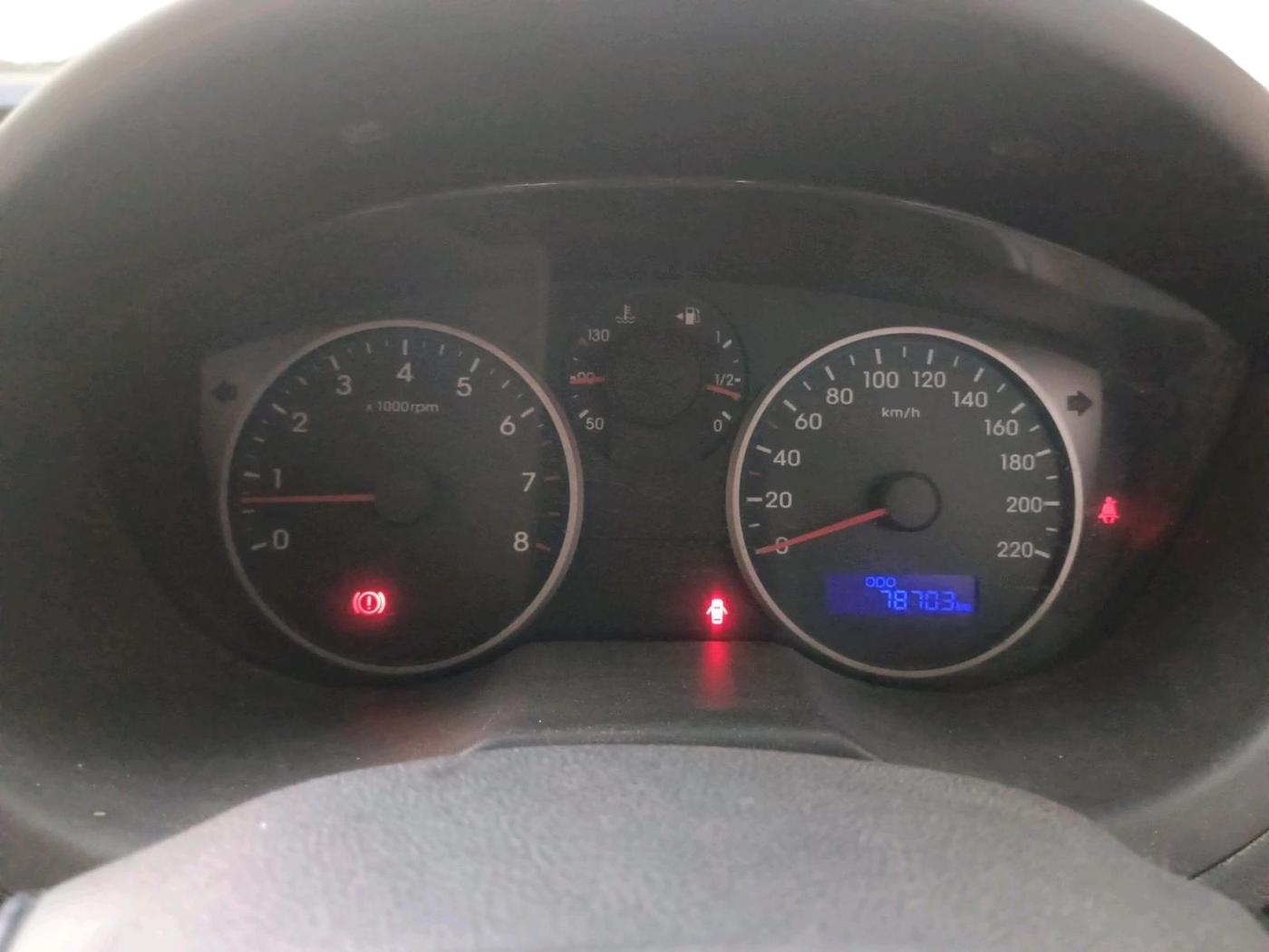 2013 Hyundai i20 SPORTZ 1.2, Petrol, Manual, 78,703 km, interior