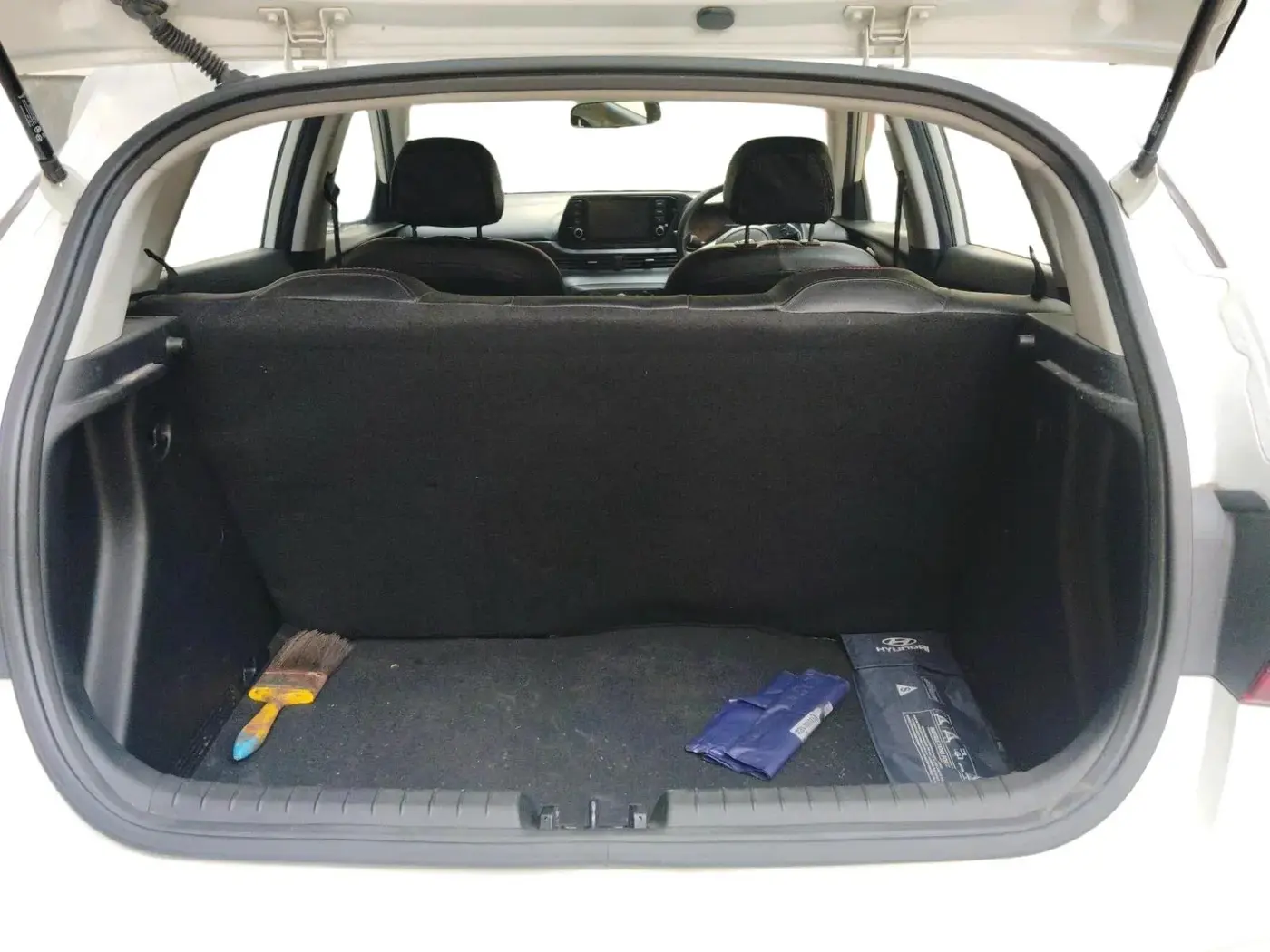 2021 Hyundai NEW I20 SPORTZ 1.2 AT, Petrol, Automatic, 12,221 km, exterior