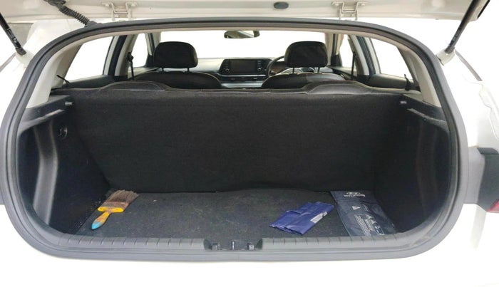 2021 Hyundai NEW I20 SPORTZ 1.2 AT, Petrol, Automatic, 12,221 km, exterior