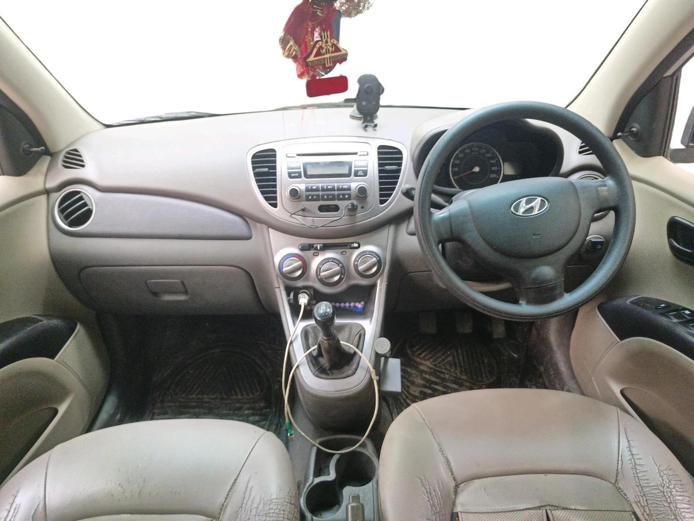 2014 Hyundai i10 MAGNA 1.1, CNG, Manual, 82,877 km, interior