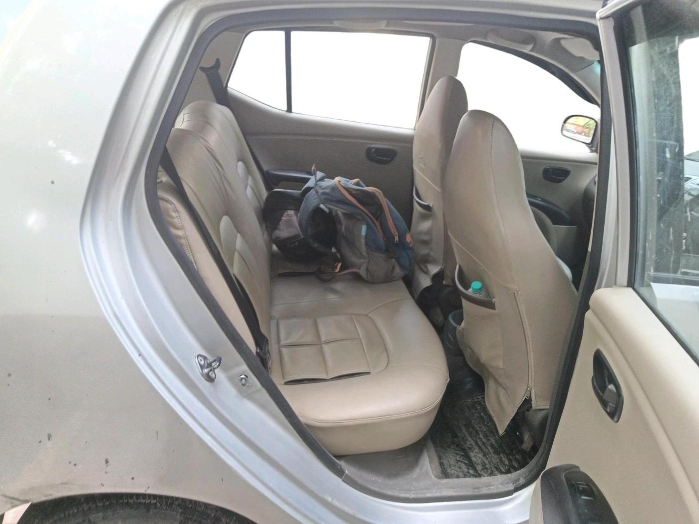 2014 Hyundai i10 MAGNA 1.1, CNG, Manual, 82,877 km, interior