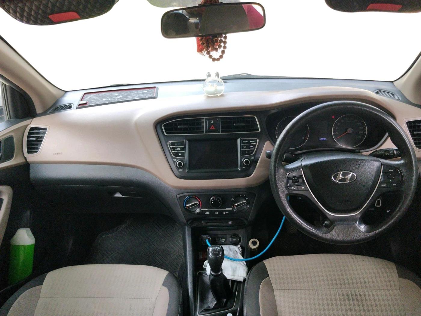 2019 Hyundai Elite i20 SPORTZ PLUS 1.2, Petrol, Manual, 1,16,895 km, interior