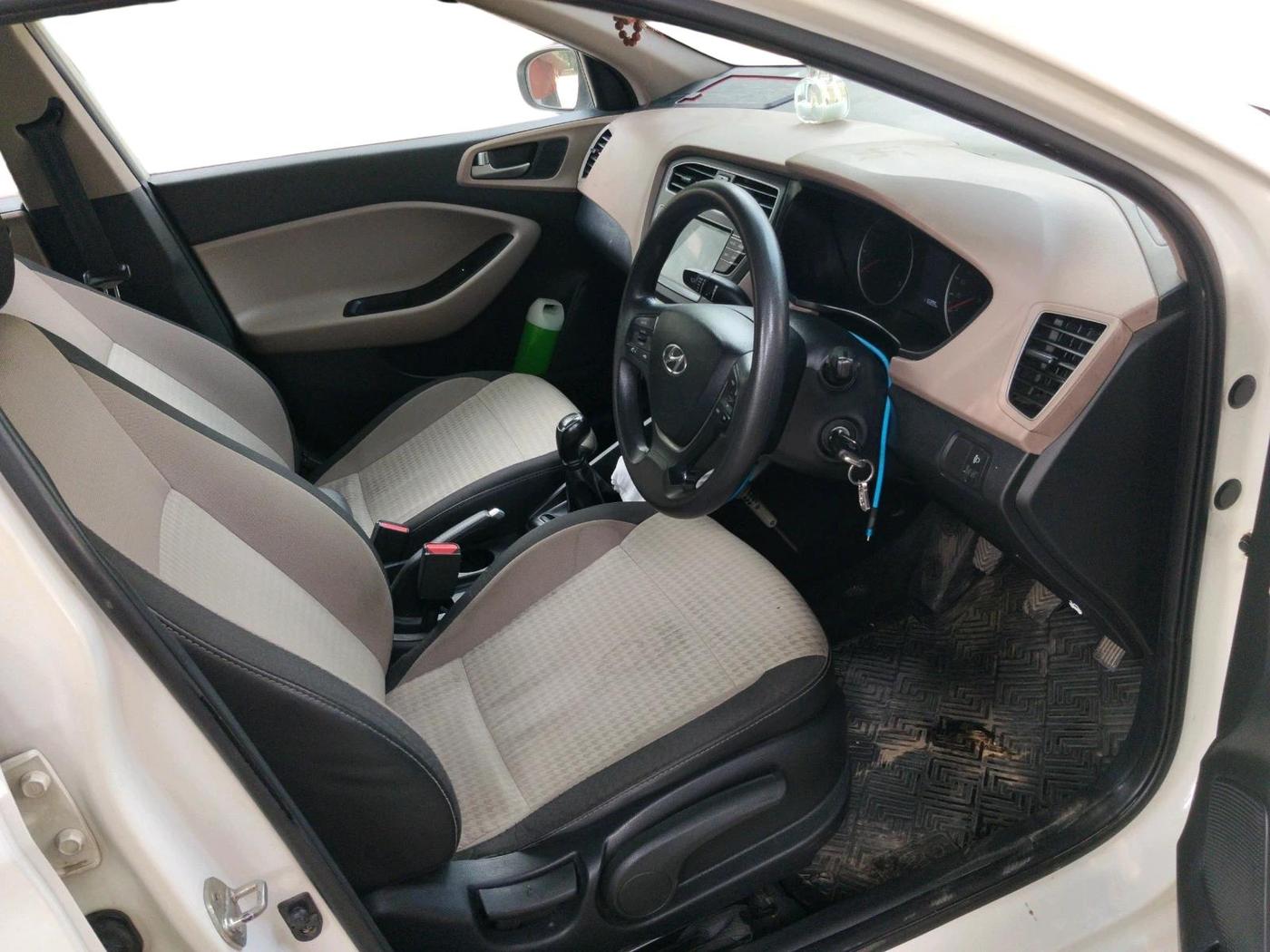2019 Hyundai Elite i20 SPORTZ PLUS 1.2, Petrol, Manual, 1,16,895 km, interior