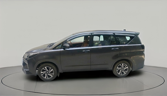 2022 Toyota Innova Crysta 2.7 GX AT 7 STR, Petrol, Automatic, 70,497 km, exterior