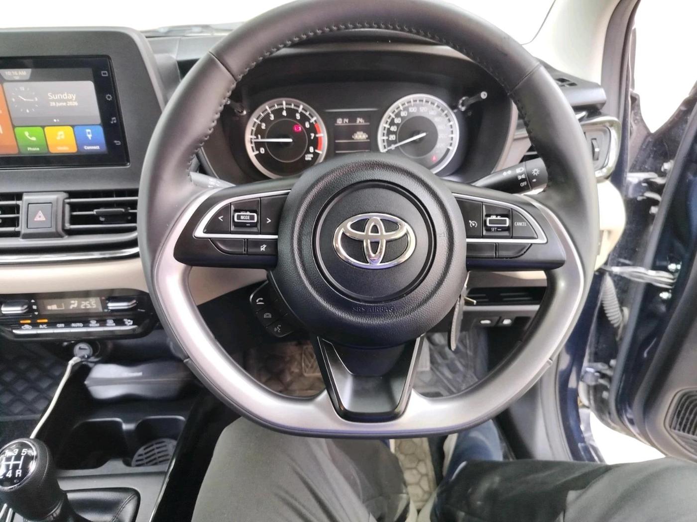 2025 Toyota Glanza S, Petrol, Manual, 4,950 km, interior