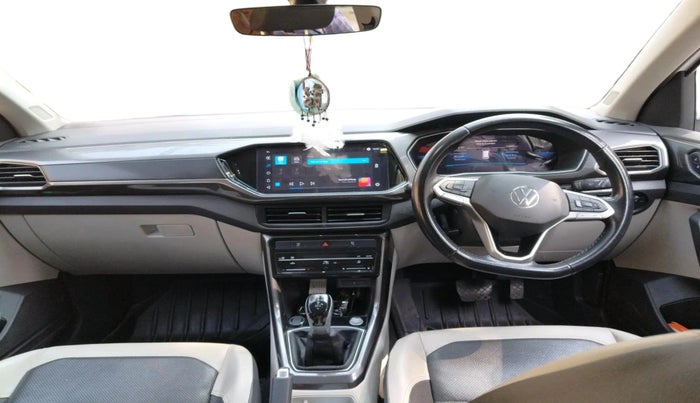 2022 Volkswagen TAIGUN TOPLINE 1.0 TSI AT, Petrol, Automatic, 43,884 km, interior