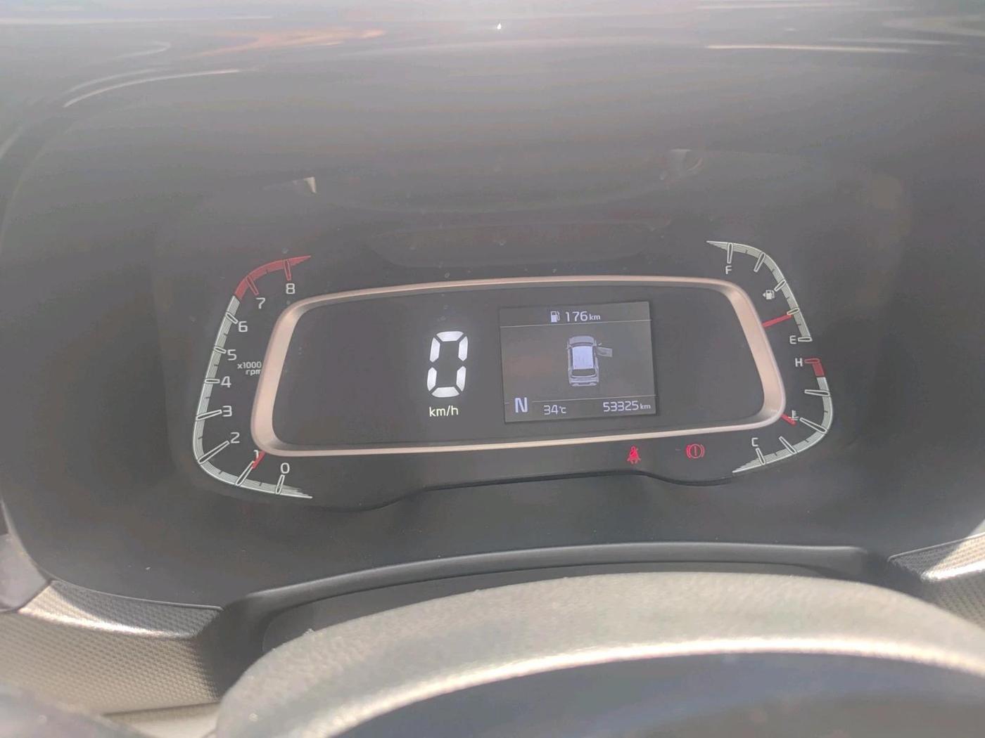 2021 KIA SONET HTX 1.0 IMT, Petrol, Manual, 53,325 km, interior
