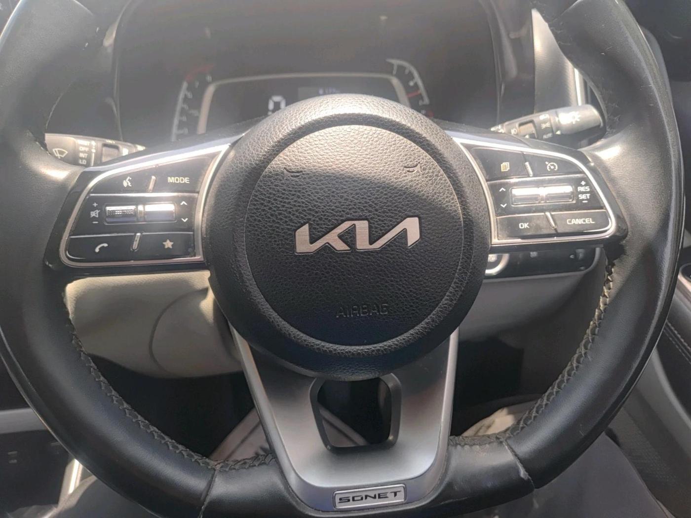 2021 KIA SONET HTX 1.0 IMT, Petrol, Manual, 53,325 km, interior