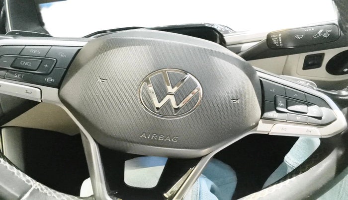 2023 Volkswagen VIRTUS TOPLINE TSI 1.0 AT, Petrol, Automatic, 59,251 km, interior