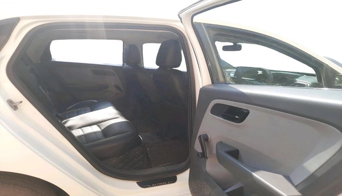 2020 Tata ALTROZ XE PETROL, Petrol, Manual, 48,475 km, interior