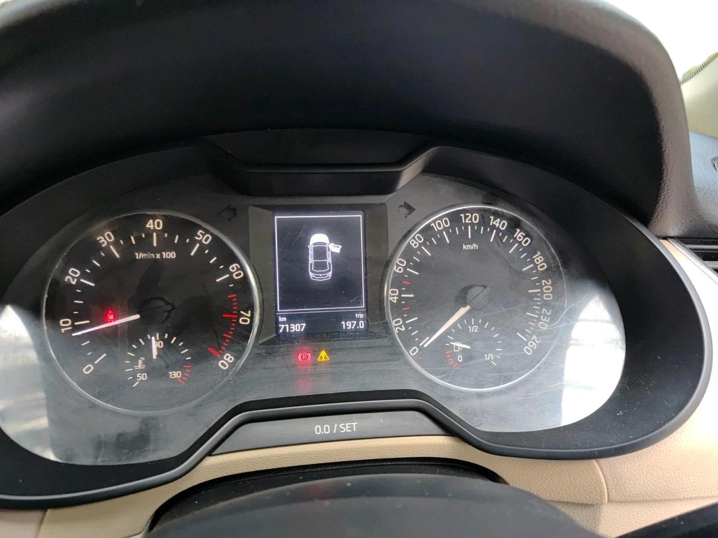2014 Skoda Octavia ELEGANCE 1.8 TSI AT, Petrol, Automatic, 71,307 km, interior