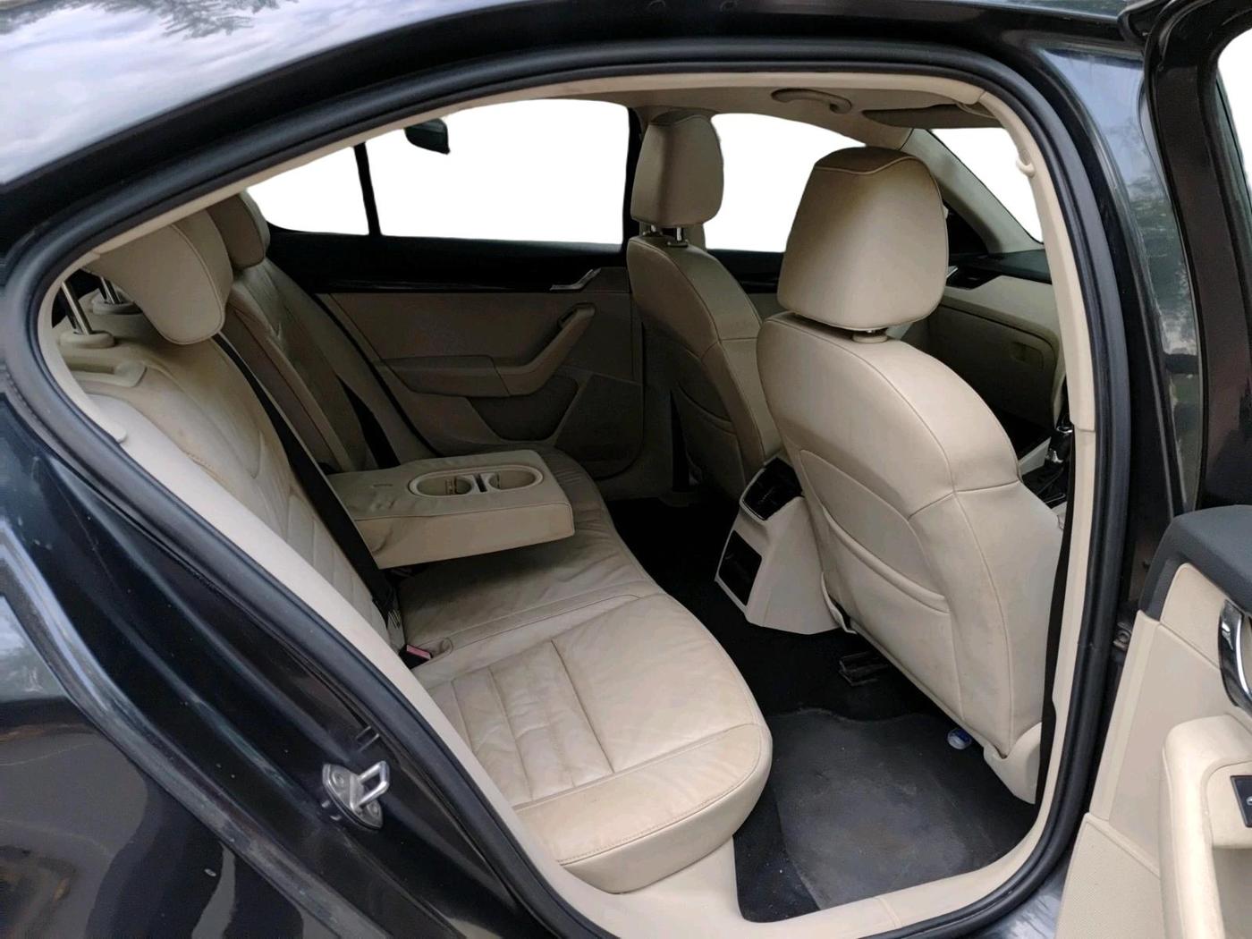 2014 Skoda Octavia ELEGANCE 1.8 TSI AT, Petrol, Automatic, 71,307 km, interior