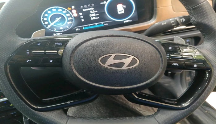 2024 Hyundai ALCAZAR Signature 6 STR 1.5 Turbo GDi Petrol DCT, Petrol, Automatic, 37,879 km, interior