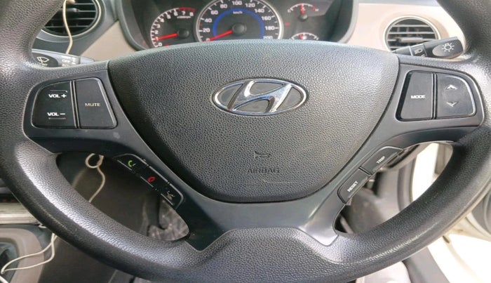 2019 Hyundai Grand i10 SPORTZ 1.2 KAPPA VTVT, Petrol, Manual, 1,00,967 km, interior