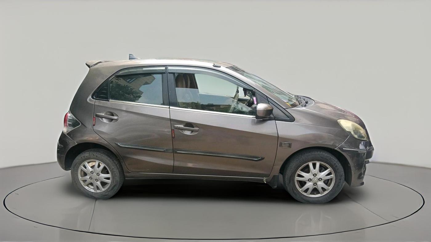2013 Honda Brio V MT, Petrol, Manual, 60,243 km, exterior