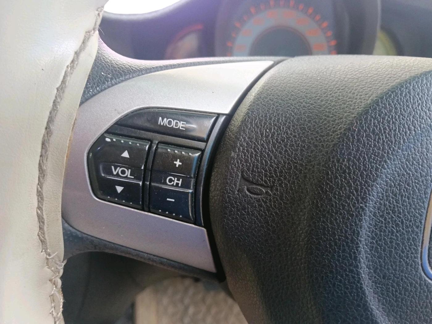 2013 Honda Brio V MT, Petrol, Manual, 60,243 km, interior