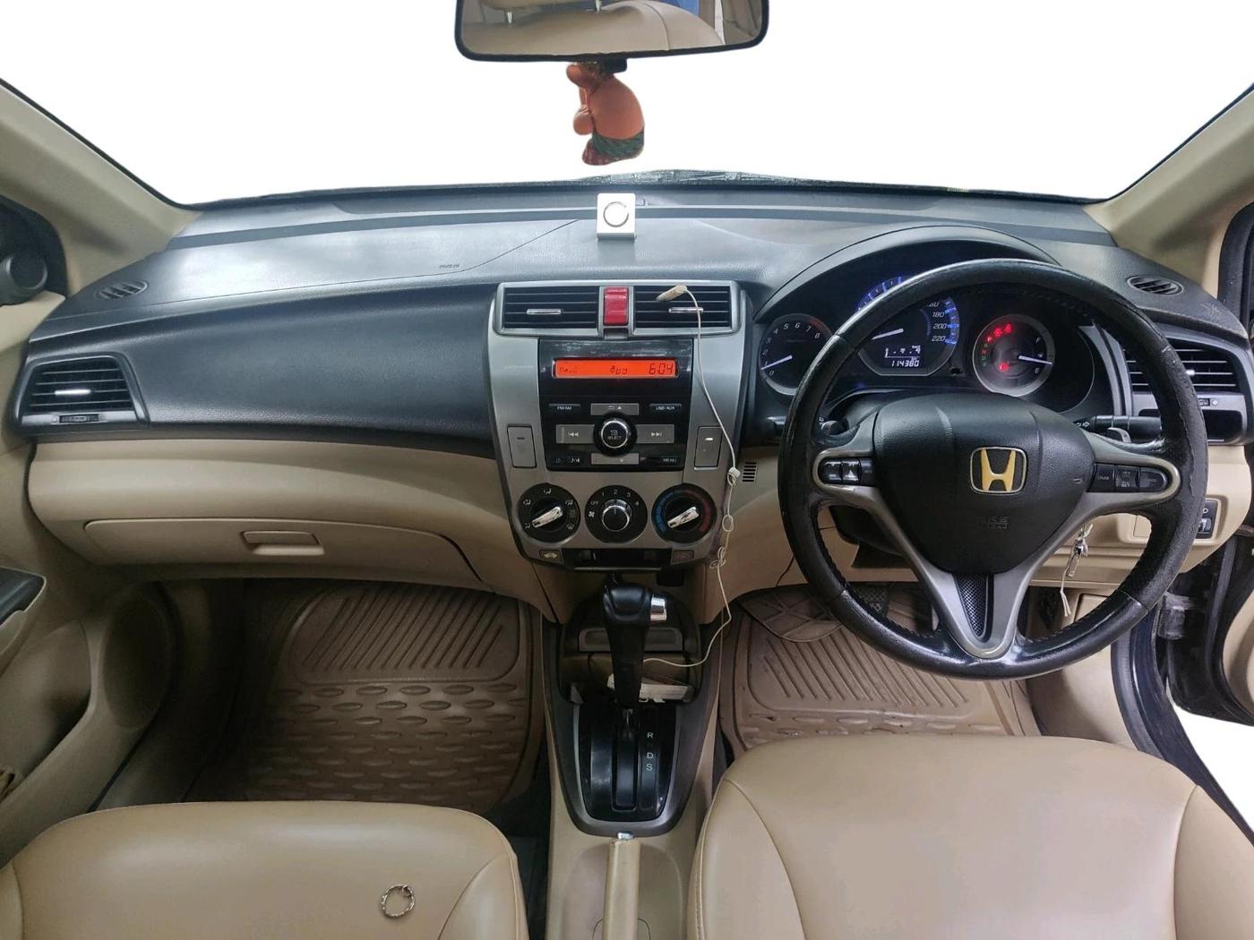 2012 Honda City 1.5L I-VTEC V AT SUNROOF, Petrol, Automatic, 1,14,380 km, interior