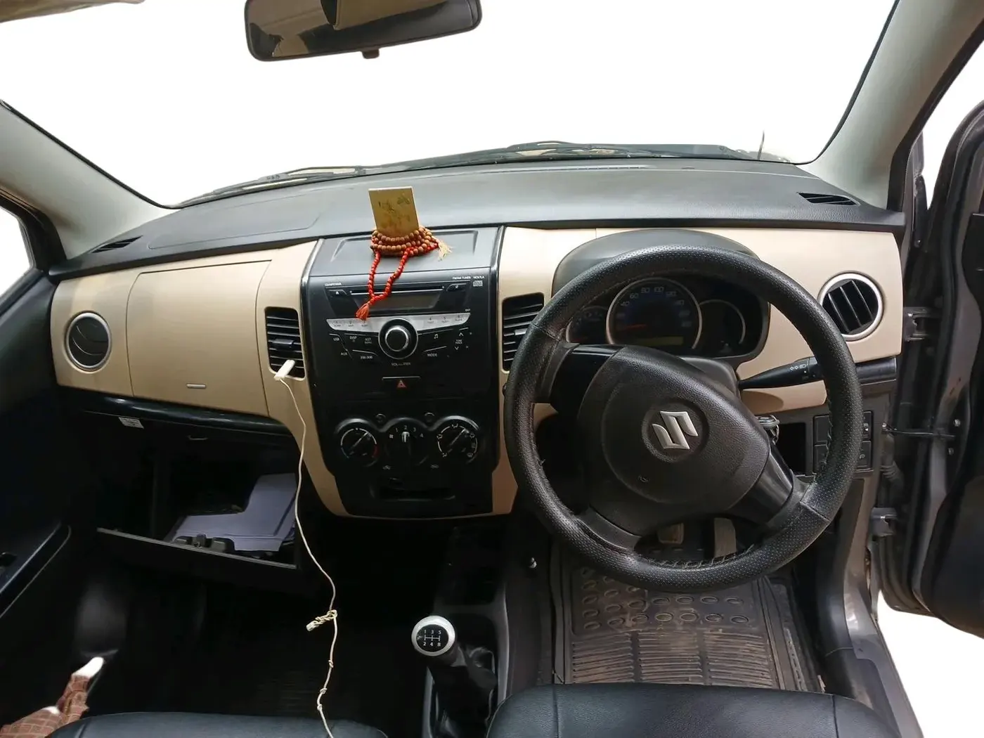 2018 Maruti Wagon R 1.0 VXI, Petrol, Manual, 51,276 km, interior