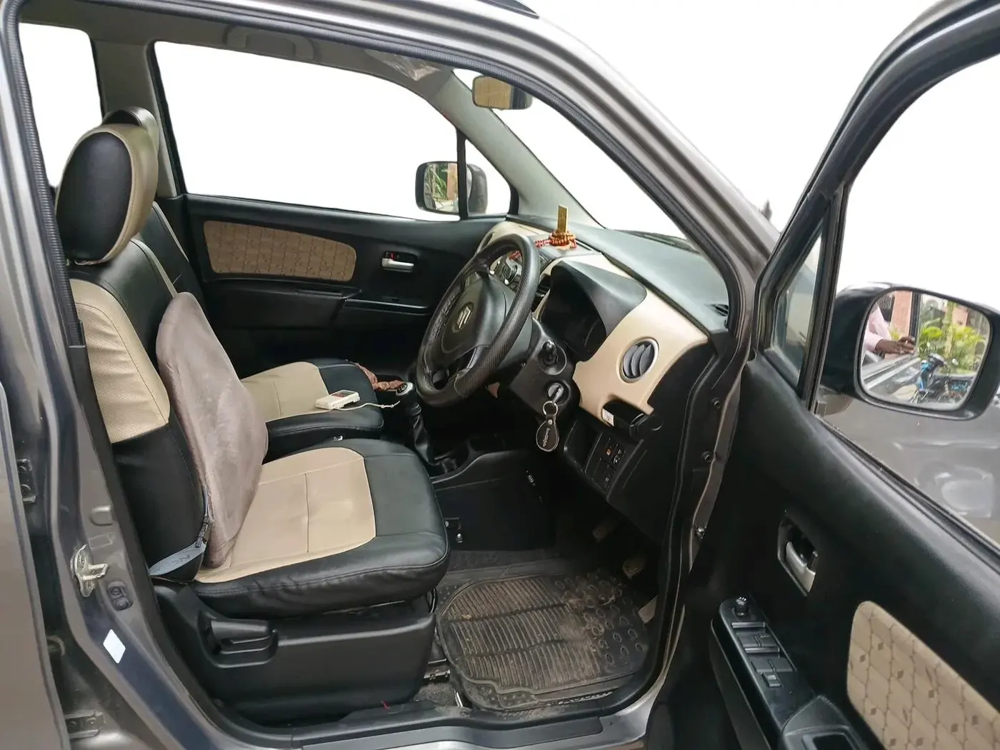 2018 Maruti Wagon R 1.0 VXI, Petrol, Manual, 51,276 km, interior