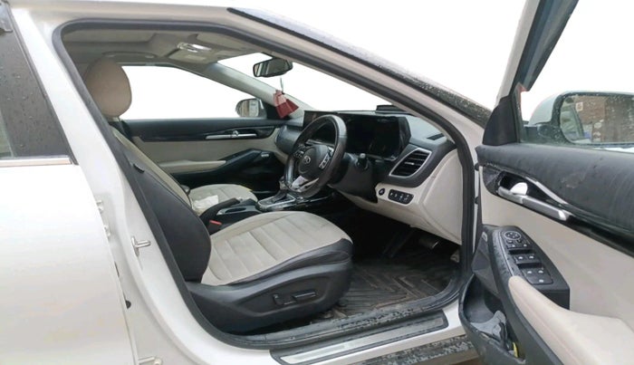 2019 KIA SELTOS GTX PLUS AT 1.5 DIESEL, Diesel, Automatic, 1,08,741 km, interior