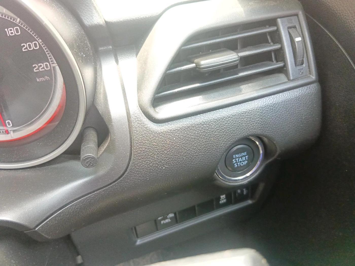 2023 Maruti Swift ZXI CNG, CNG, Manual, 18,308 km, interior