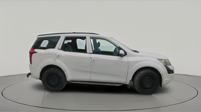 2016 Mahindra XUV500 W4 1.99, Diesel, Manual, 58,880 km, exterior