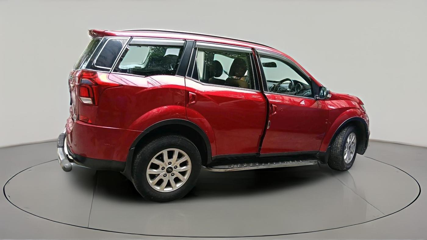 2018 Mahindra XUV500 W9 AT, Diesel, Automatic, 62,480 km, exterior
