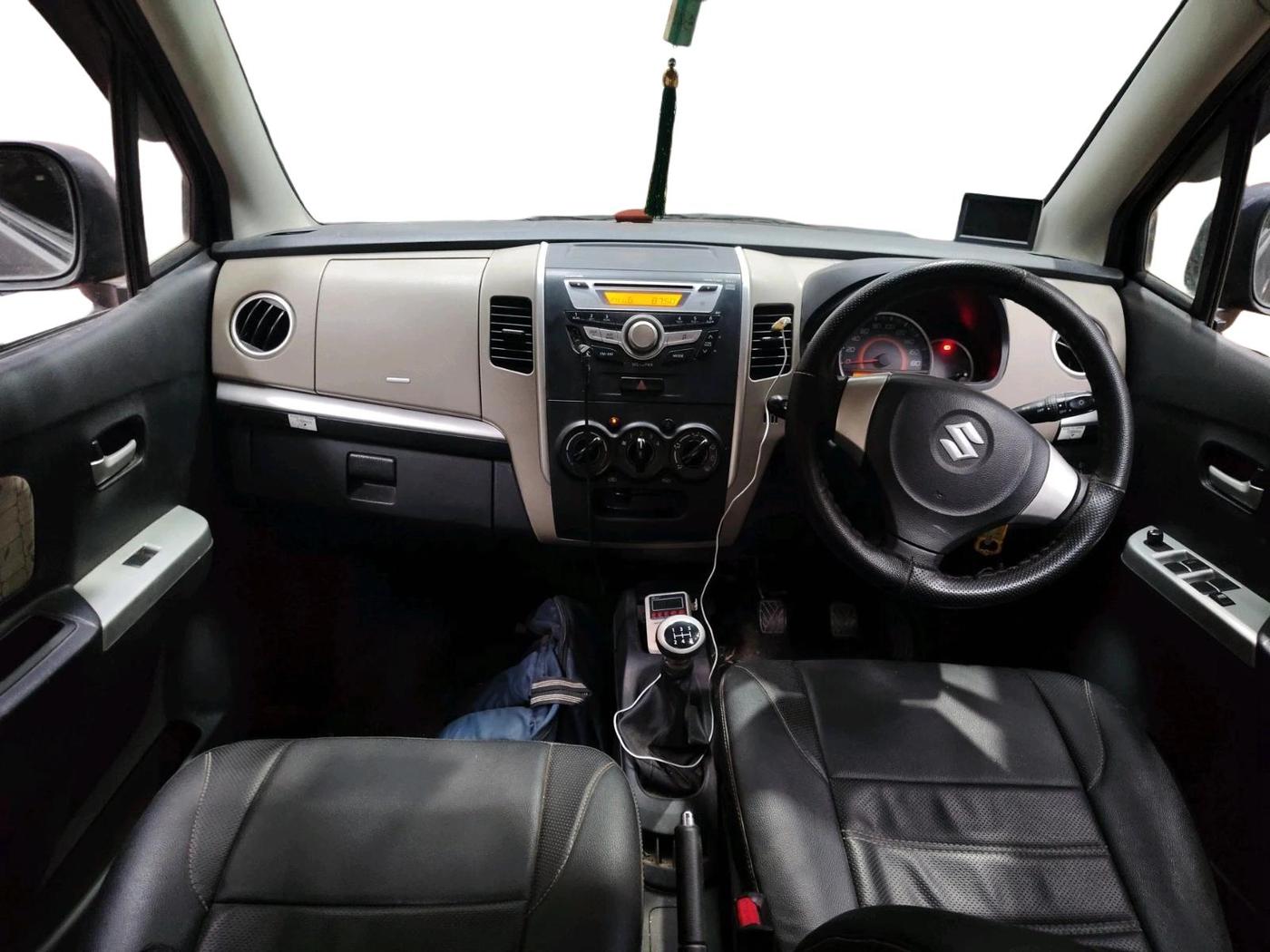 2016 Maruti Wagon R 1.0 VXI, Petrol, Manual, 9,153 km, interior