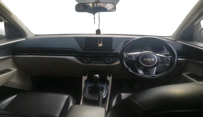 2022 KIA CARENS PREMIUM 1.5 DIESEL 7 STR, Diesel, Manual, 1,21,968 km, interior