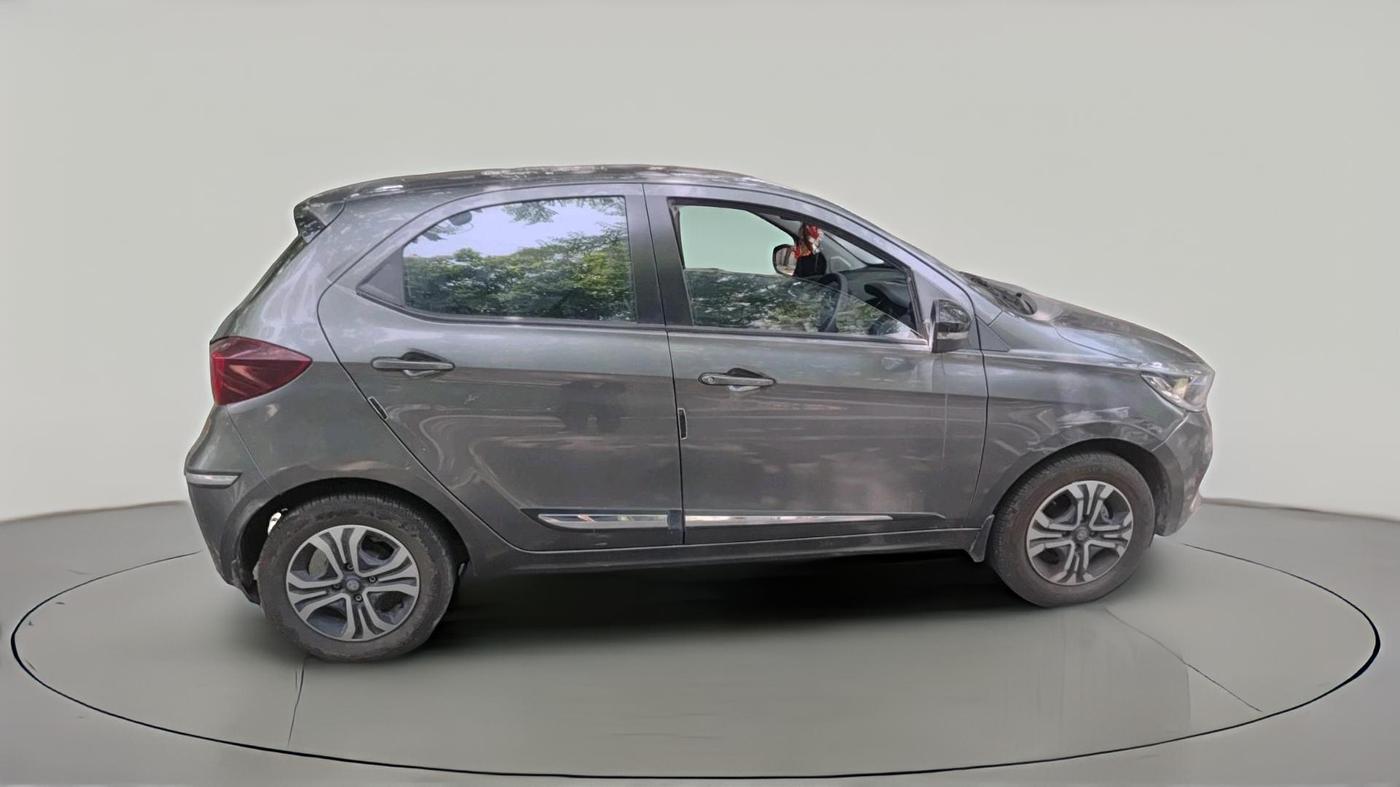 2024 Tata Tiago XTA PETROL, Petrol, Automatic, 9,920 km, exterior