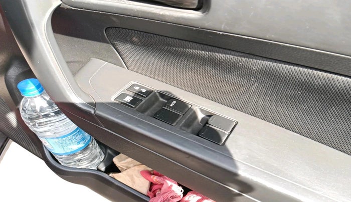 2016 Maruti Vitara Brezza VDI (O), Diesel, Manual, 1,09,534 km, interior